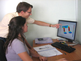 assistance, accompagnement, conseil, COMSOL, COMSOL Multiphysics, éléments finis, logiciel, mathématiques, opérateurs différentiels, formation, suivi, expert, expertise